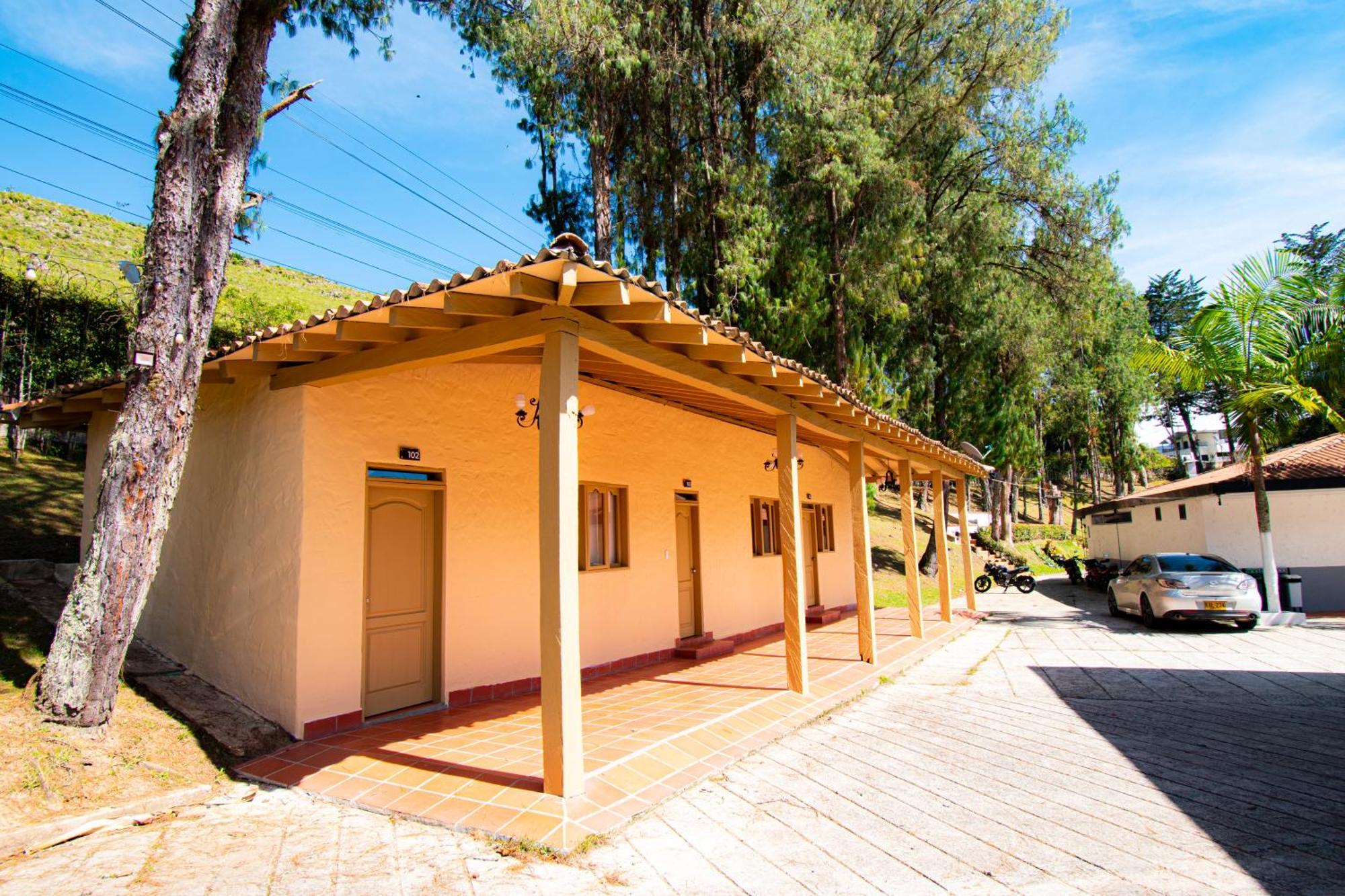 Mansion By Bernalo Hotels Guatapé Eksteriør bilde